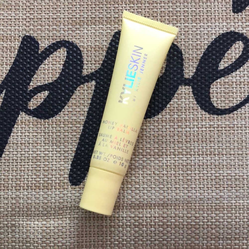 Kylie skin-Honey vanilla lip balm